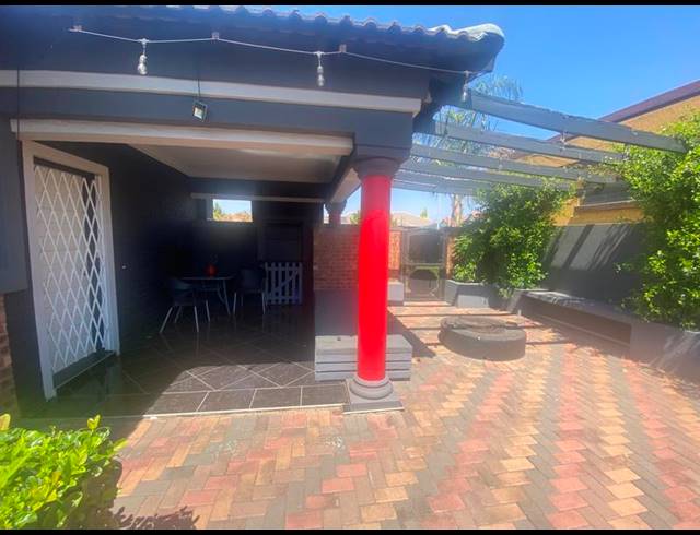 3 BEDROOM HOUSE FOR SALE IN AERORAND